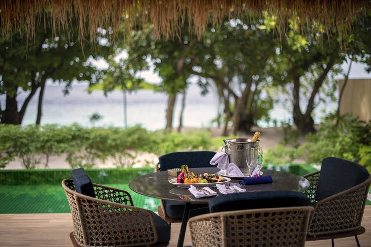 Emerald Maldives Resort & Spa