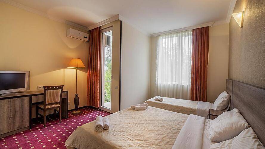 Orange Hotel