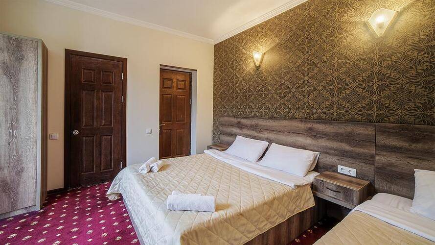 Orange Hotel