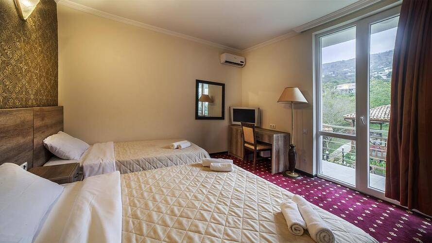 Orange Hotel