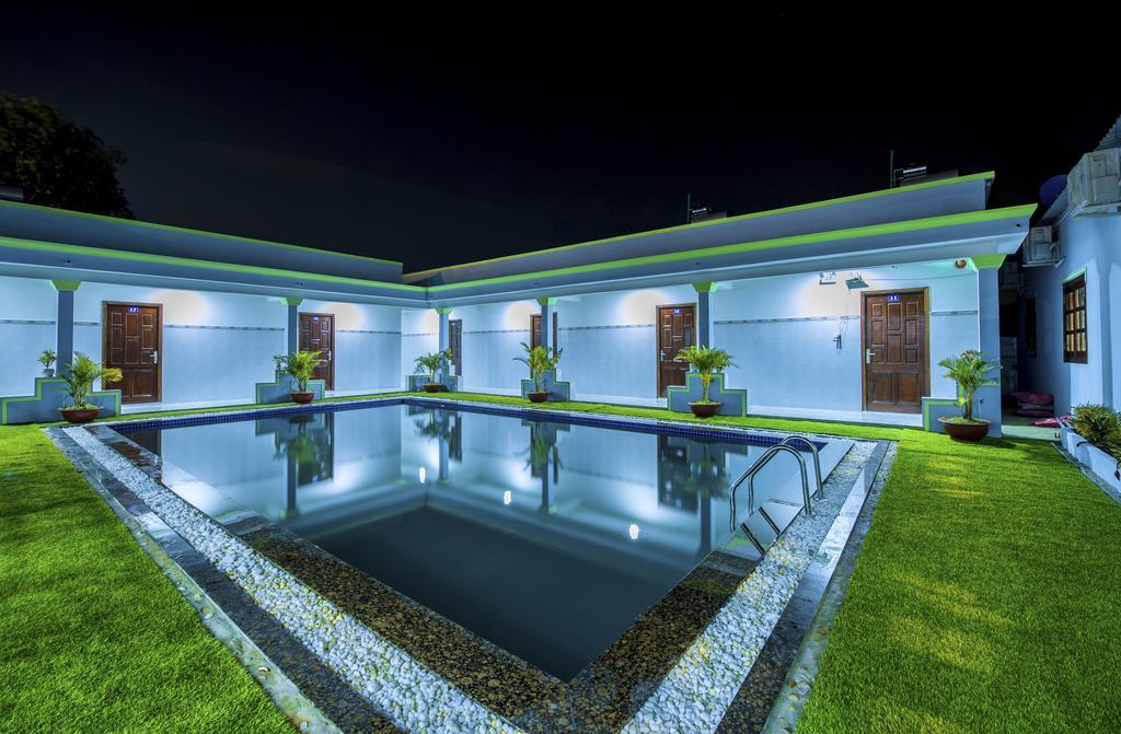 Nguyen Toan Hotel