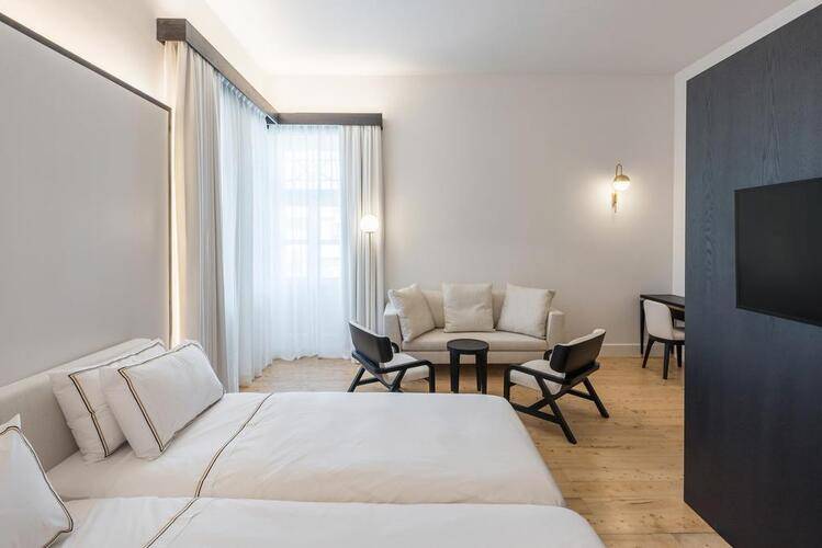 Sir Paul Boutique Hotel
