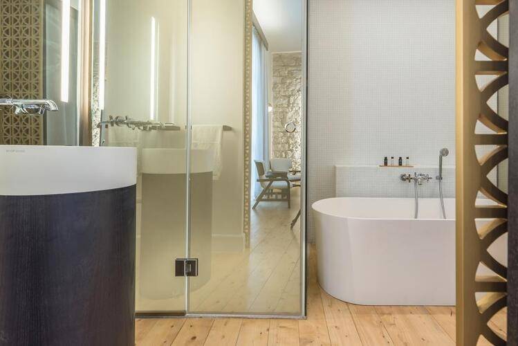 Sir Paul Boutique Hotel