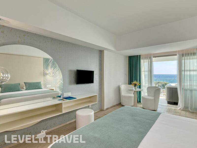 Фотография The Ivi Mare (Adults Only 16+) (Ex. Louis Ivi Mare) Фотография The Ivi Mare (Adults Only 16+) (Ex. Louis Ivi Mare)