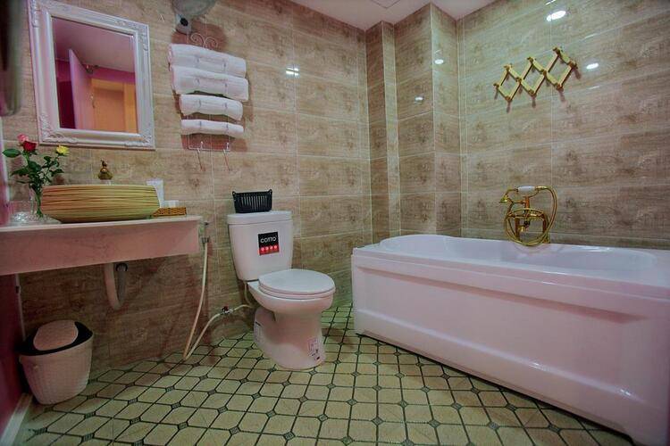 Thang Bom Boutique Hotel