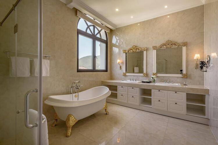 Vinpearl Discovery Sealink Nha Trang (Ex. Vinpearl Discovery 2 Nha Trang)