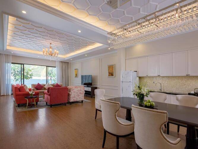 Vinpearl Discovery Sealink Nha Trang (Ex. Vinpearl Discovery 2 Nha Trang)