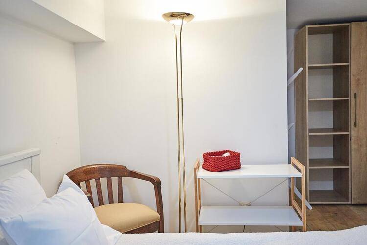 Hotel 16