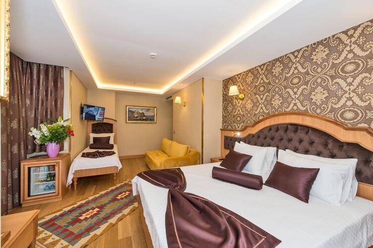 Aprilis Gold Hotel