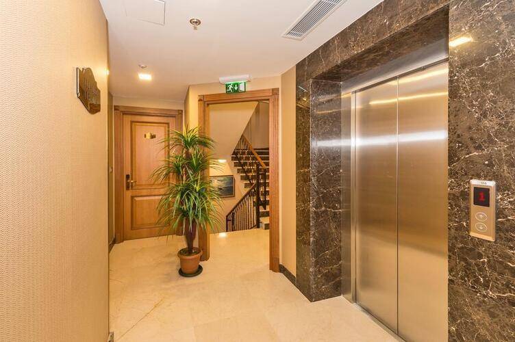 Aprilis Gold Hotel