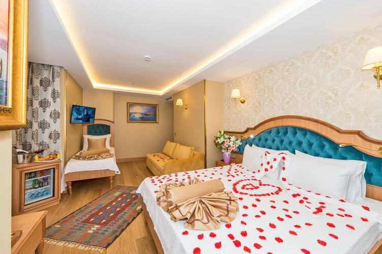 Aprilis Gold Hotel