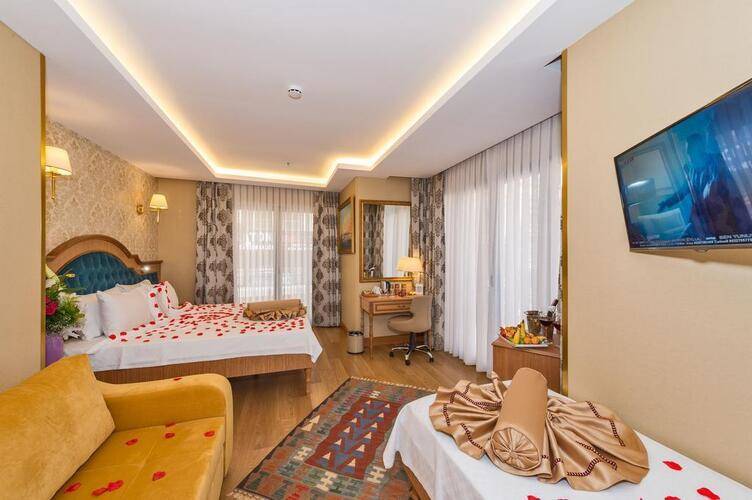 Aprilis Gold Hotel