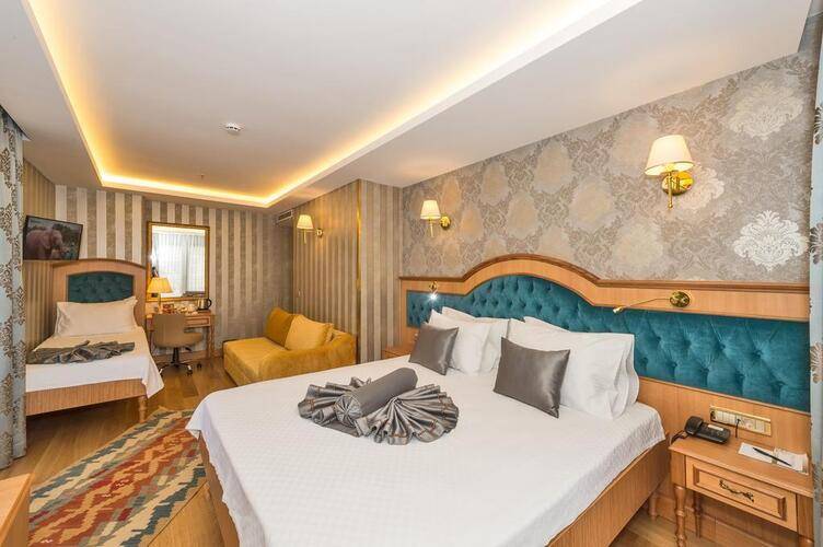 Aprilis Gold Hotel