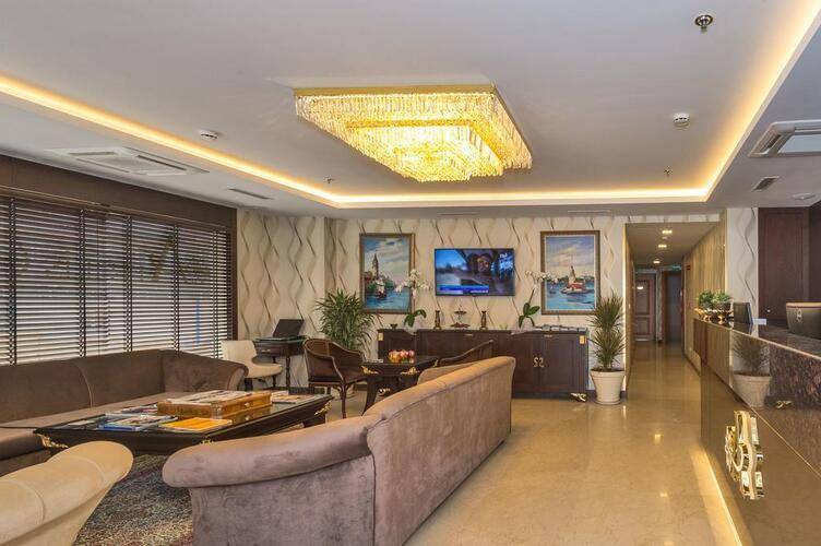 Aprilis Gold Hotel