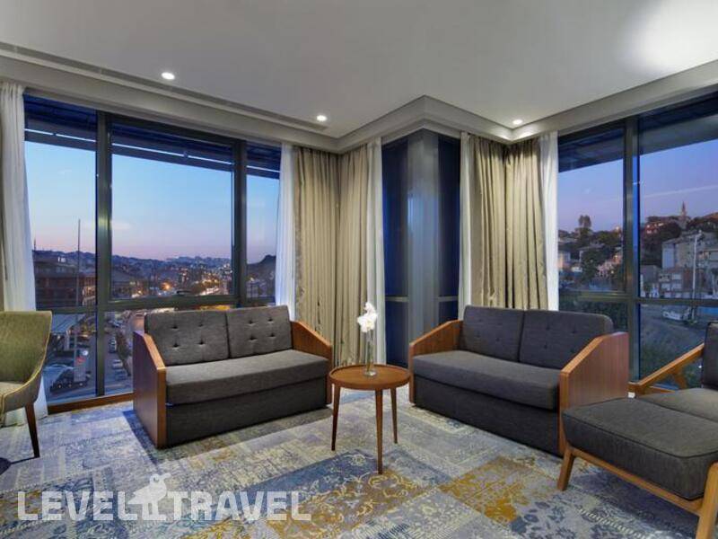 Фотография Doubletree By Hilton Istanbul Piyalepasa
