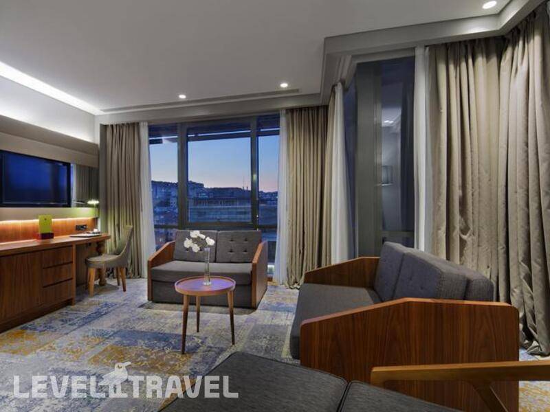 Фотография Doubletree By Hilton Istanbul Piyalepasa