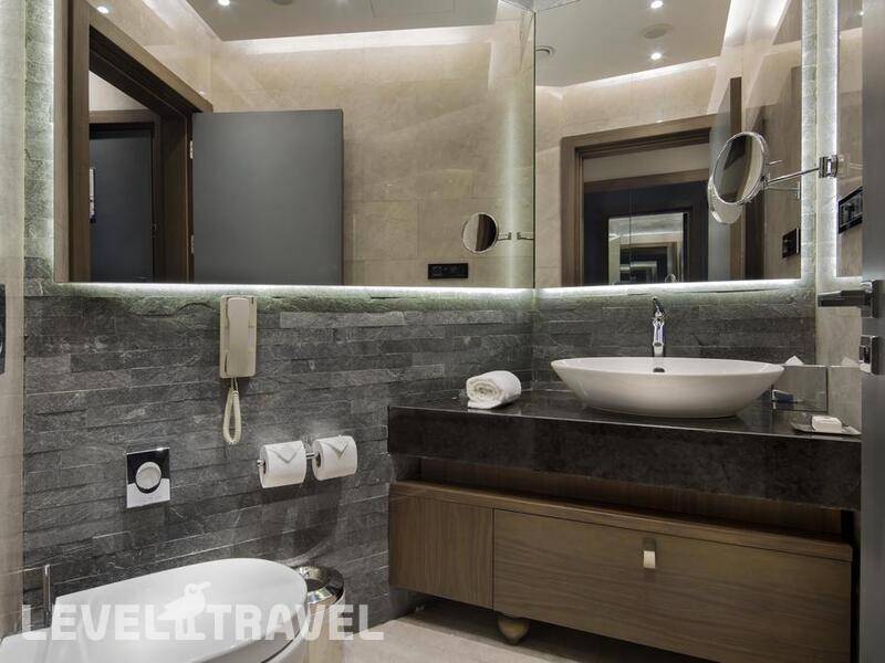 Фотография Doubletree By Hilton Istanbul Piyalepasa