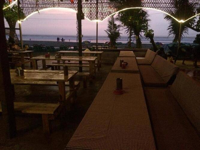 Cocks Town Beach Stay Guesthouse