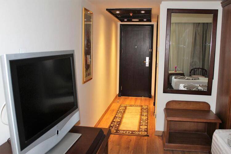 Cleopatra Hotel