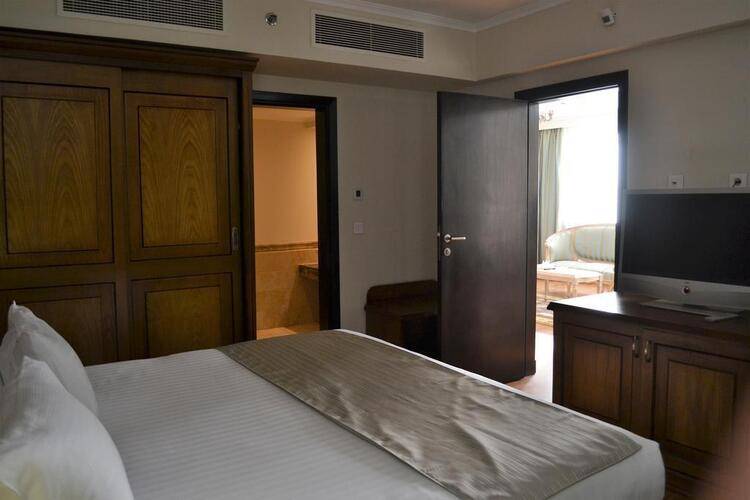 Cleopatra Hotel