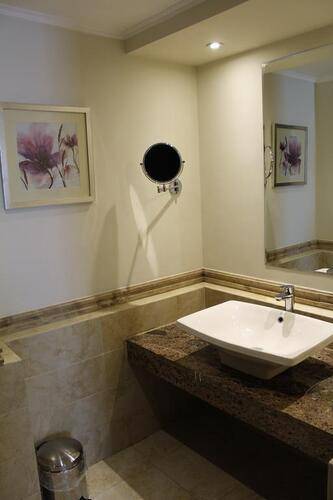Cleopatra Hotel