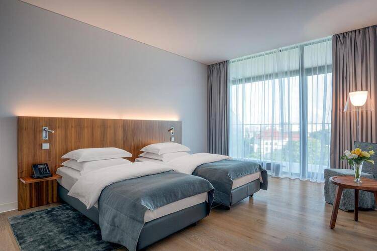 Crystal House Suites & Spa