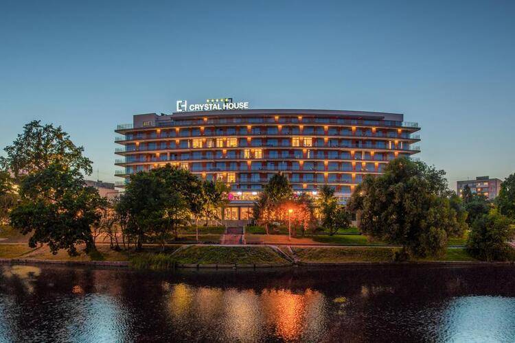 Crystal House Suites & Spa