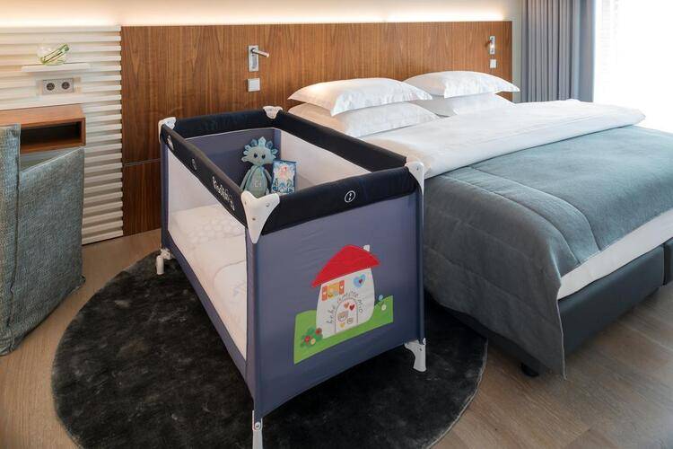 Crystal House Suites & Spa