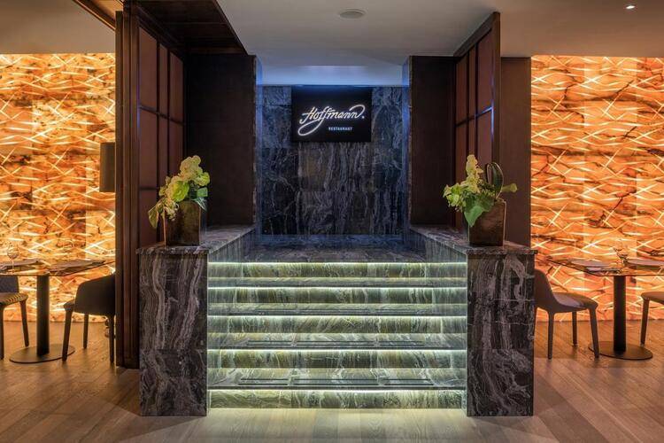 Crystal House Suites & Spa