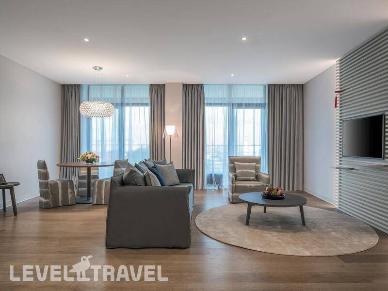 Фотография Crystal House Suites & Spa Фотография Crystal House Suites & Spa