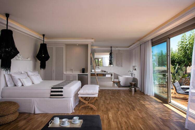 Sun Village Malia Boutique