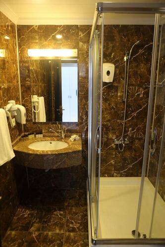 Risus Aqua Beach Resort Hotel