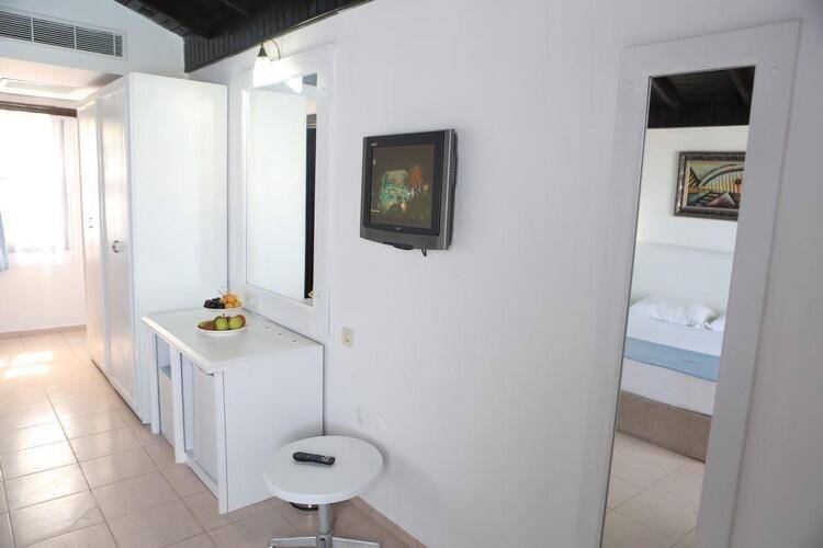 Risus Aqua Beach Resort Hotel