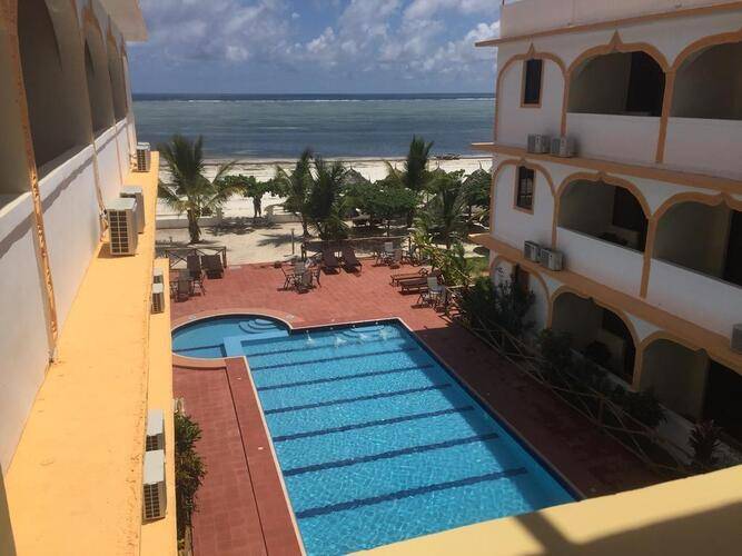 Mandhari Villa Beach Hotel