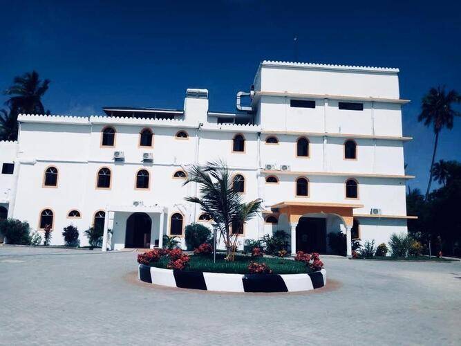 Mandhari Villa Beach Hotel