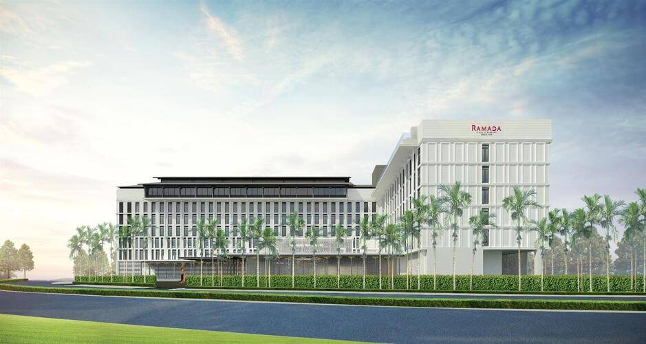 Ramada Plaza By Wyndham Chao Fah