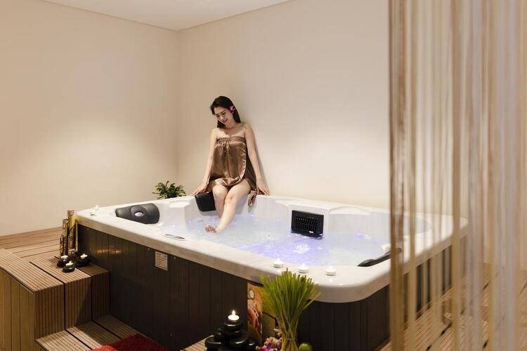 Libra Hotel