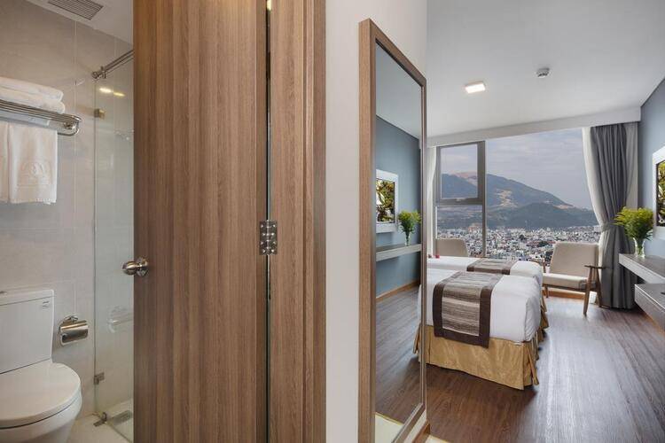 Libra Hotel