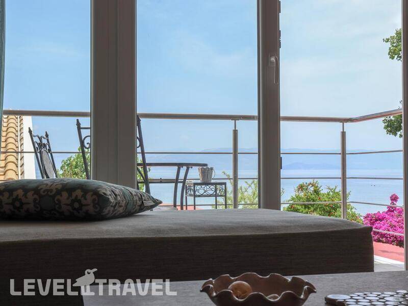 Фотография Ekati Mare Suites & Villas