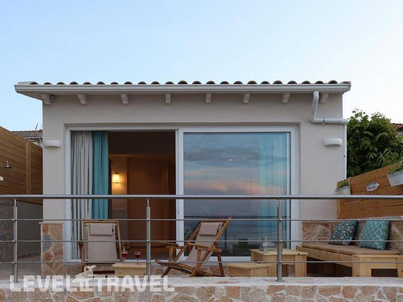 Фотография Ekati Mare Suites & Villas