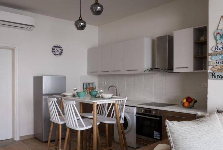 Ekati Mare Suites & Villas