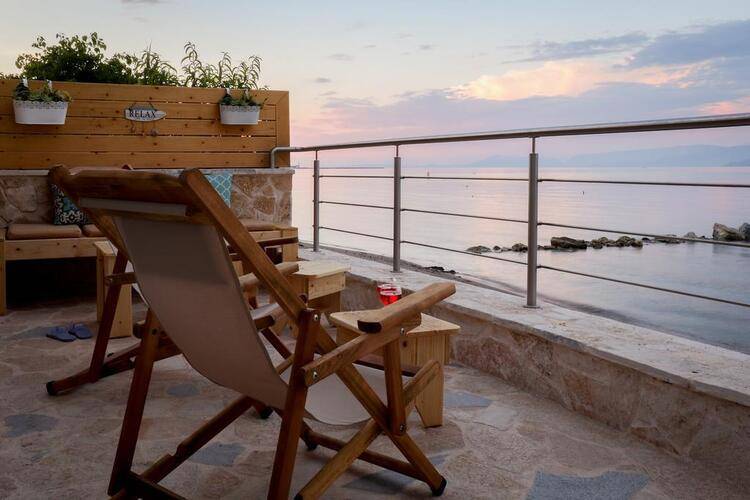 Ekati Mare Suites & Villas