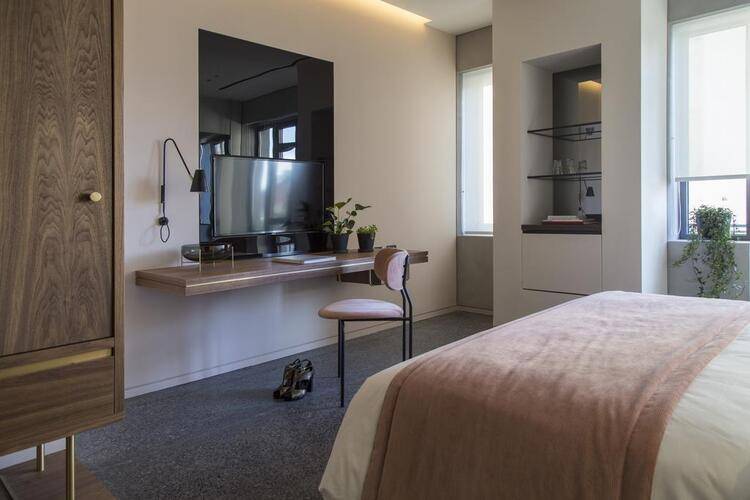 Perianth Hotel