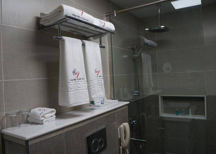 Mirage Bab Al Bahr Hotel & Resort
