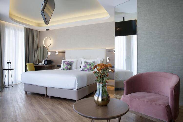 Wyndham Athens Residence