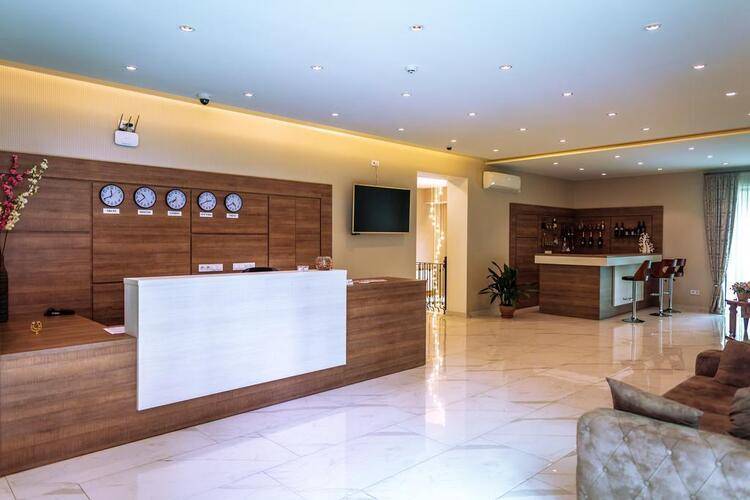Cherry Garden Hotel