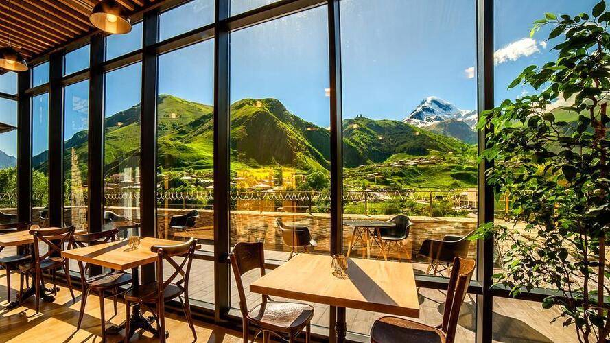 Porta Caucasia Kazbegi