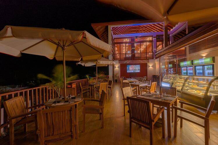 Araamu Holidays & Spa