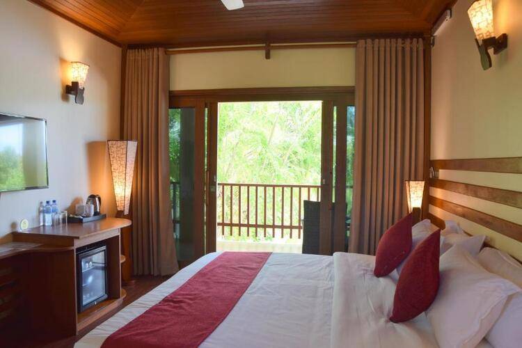 Araamu Holidays & Spa