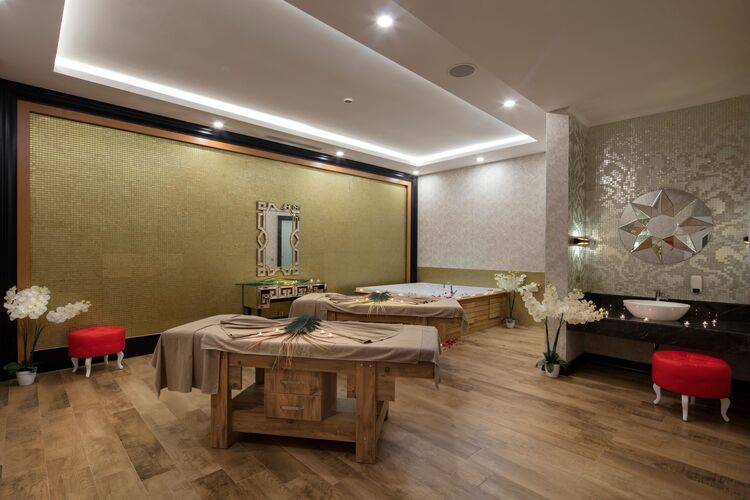 Granada Luxury Beach